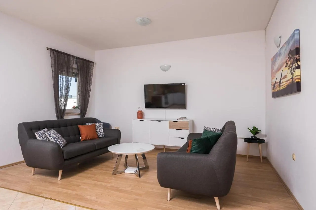 Apartments Marinera Trogir 0*,  Kroatien