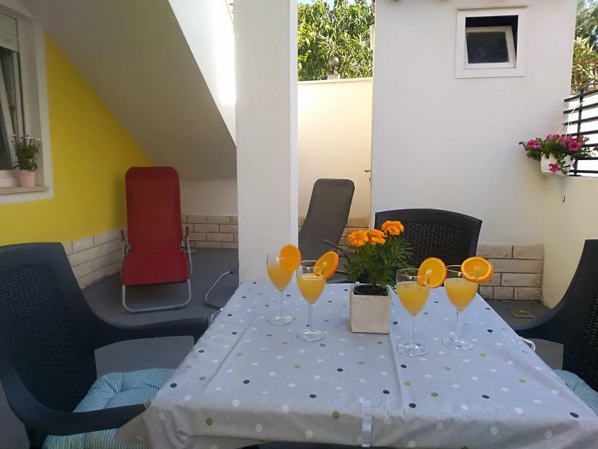 Apartments Marinera Trogir Kroatien
