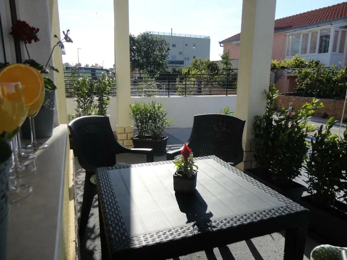 Apartments Marinera Trogir Kroatien